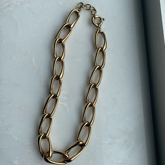 Mejuri Jewelry - Frame & Mejuri Le Chain Necklace.